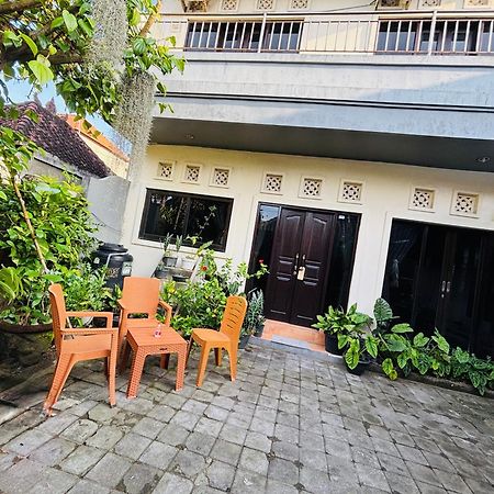 Mama Mega Homestay Pesanggaran 외부 사진