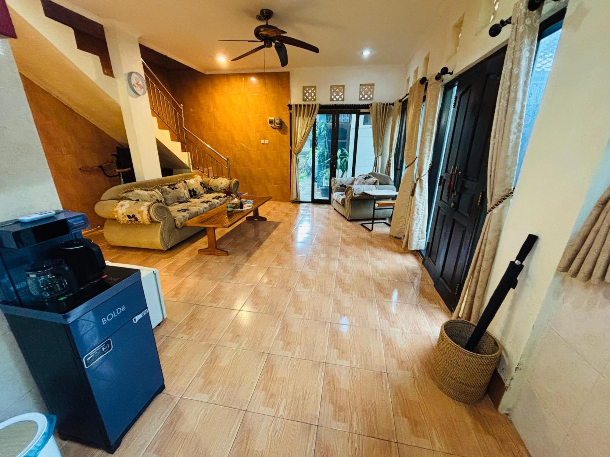 Mama Mega Homestay Pesanggaran 외부 사진