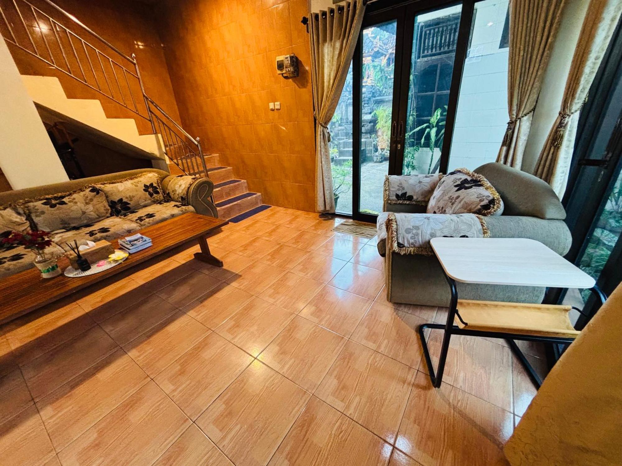 Mama Mega Homestay Pesanggaran 외부 사진